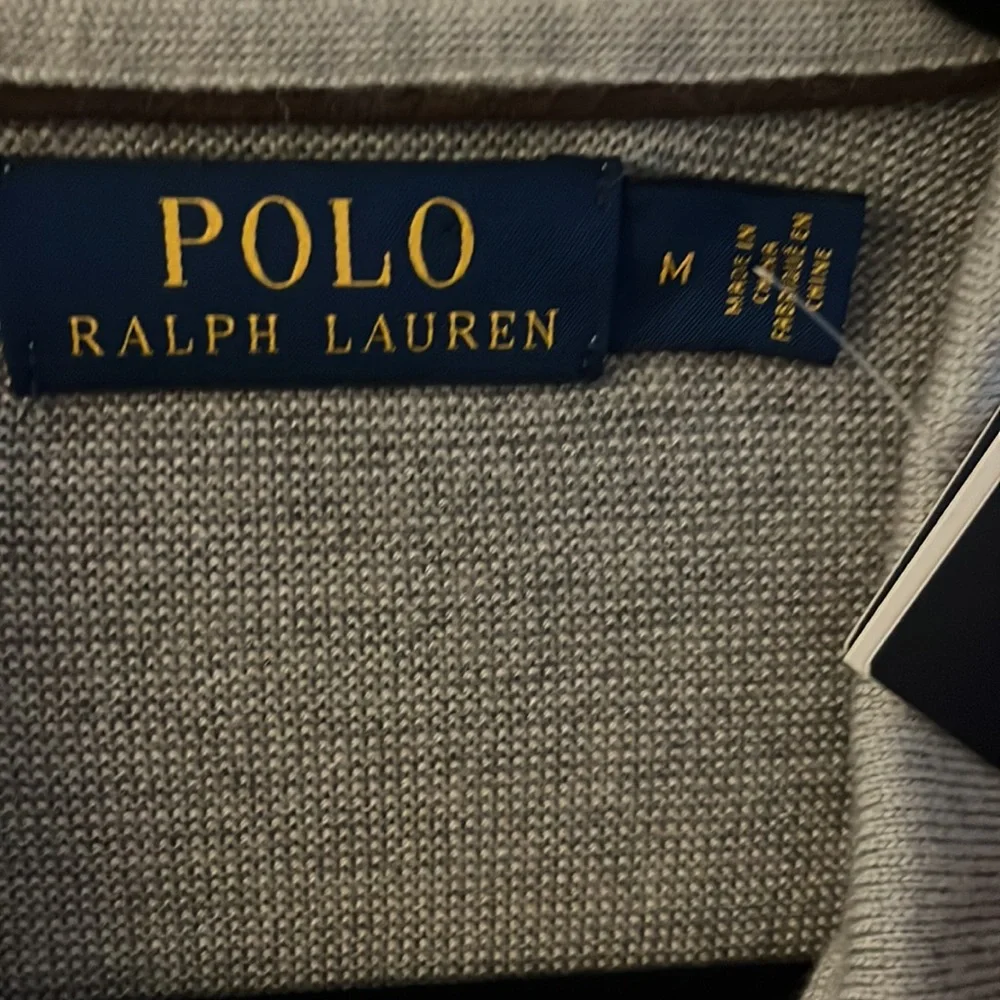 NWT! Men’s Polo by Ralph Lauren Wool, Silk and Cashmere Knit Polo. Lt. Gray Med